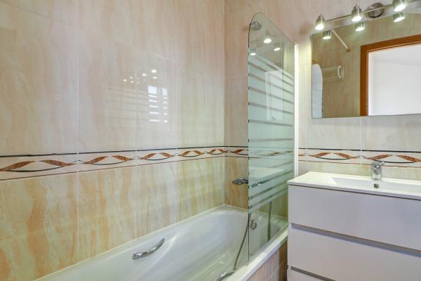#53950 - Ribes Duplex | Holiday Rentals | Hello Homes Sitges