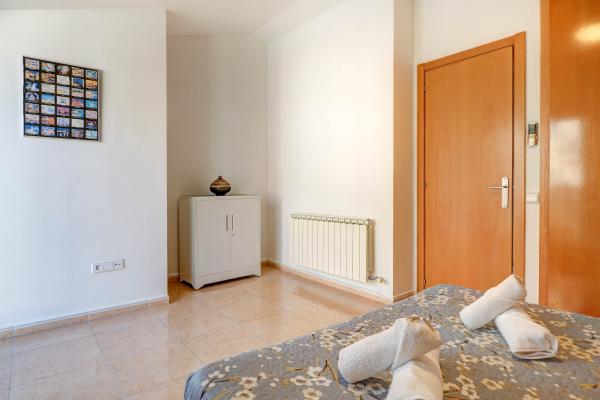 #53975 - Ribes Duplex | Holiday Rentals | Hello Homes Sitges