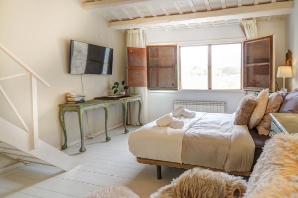#54175 - Masia Las Torres | Holiday Rentals | Hello Homes Sitges