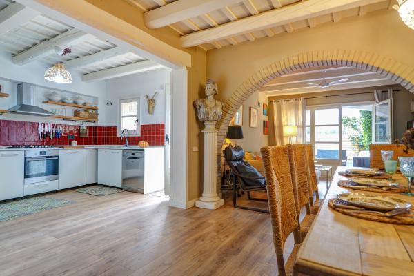 #54199 - Masia Las Torres | Holiday Rentals | Hello Homes Sitges