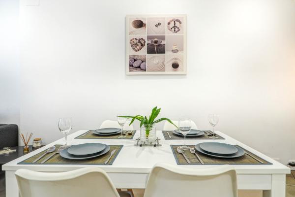 #54527 - White Center Apartment | バケーションレンタル | Hello Homes Sitges