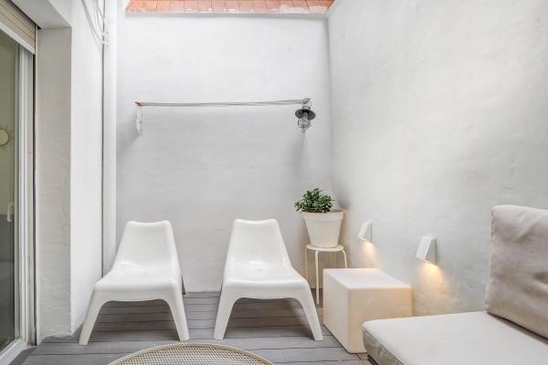 #54533 - White Center Apartment | Holiday Rentals | Hello Homes Sitges