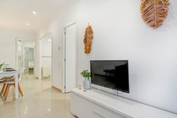 #54534 - White Center Apartment | バケーションレンタル | Hello Homes Sitges