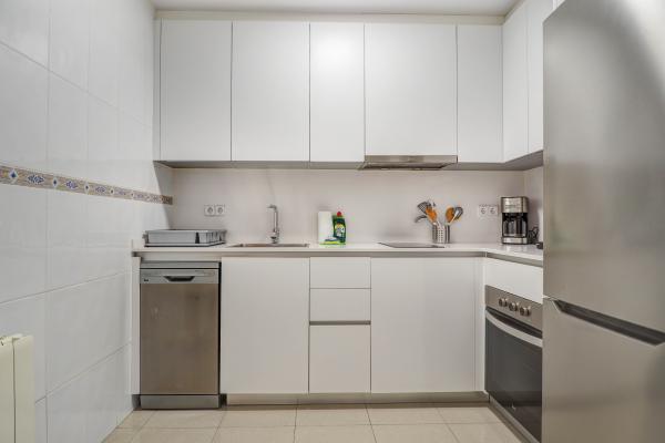 #54538 - White Center Apartment | Holiday Rentals | Hello Homes Sitges
