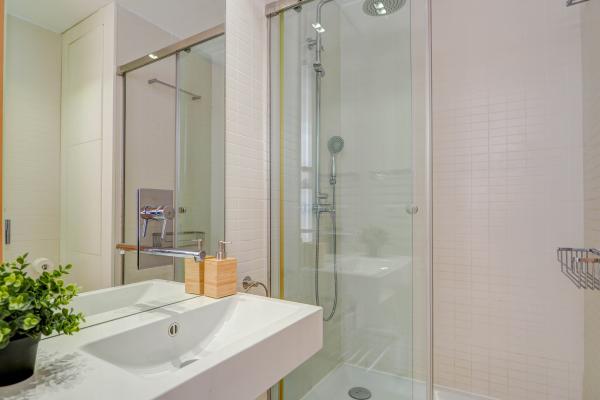 #55848 - Sunset apartment | Holiday Rentals | Hello Homes Sitges