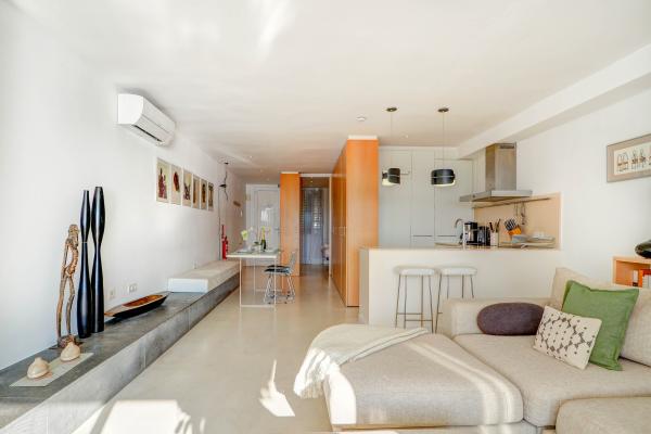 #55859 - Sunset apartment | Holiday Rentals | Hello Homes Sitges