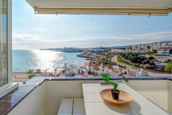 #55860 - Sunset apartment | Holiday Rentals | Hello Homes Sitges