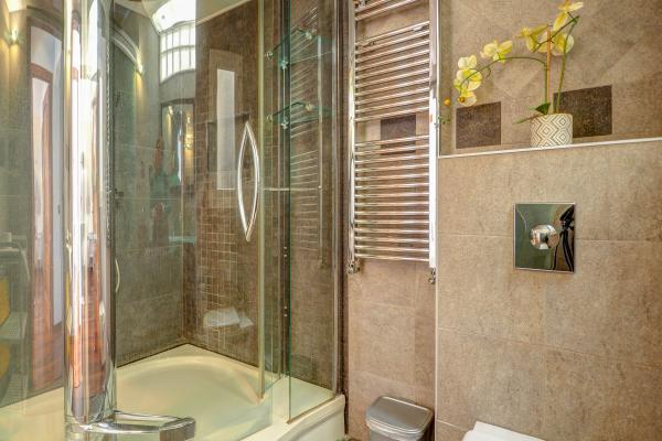 #55888 - Ollie Apartment | Holiday Rentals | Hello Homes Sitges