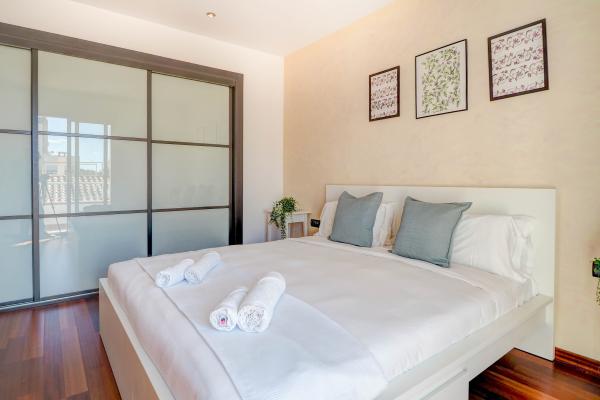 #55891 - Ollie Apartment | Holiday Rentals | Hello Homes Sitges