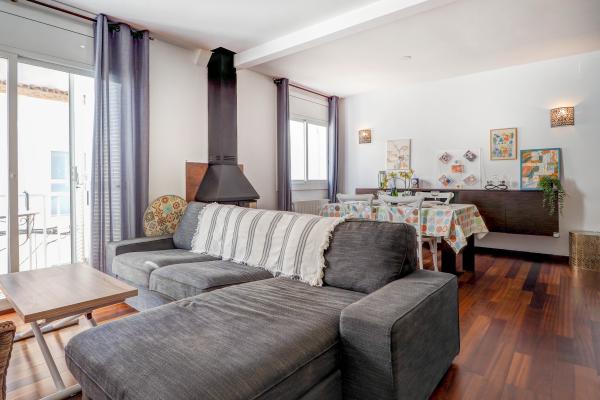 #55904 - Ollie Apartment | Holiday Rentals | Hello Homes Sitges