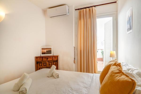 #55991 - Gladiator Apartment | Holiday Rentals | Hello Homes Sitges