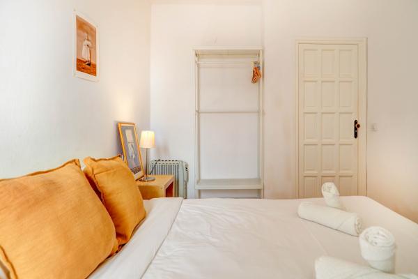 #56001 - Gladiator Apartment | Holiday Rentals | Hello Homes Sitges
