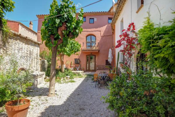 #58249 - Masia Las Torres | Holiday Rentals | Hello Homes Sitges