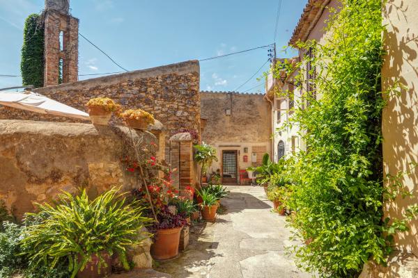 #58250 - Masia Las Torres | Holiday Rentals | Hello Homes Sitges