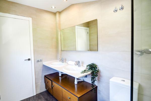 #59114 - Sunset House | Holiday Rentals | Hello Homes Sitges