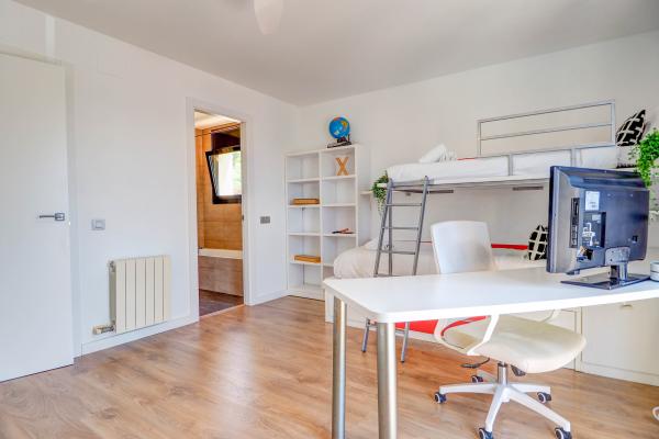 #59116 - Sunset House | Holiday Rentals | Hello Homes Sitges