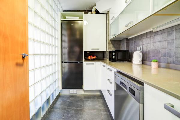 #59157 - Sunset House | Holiday Rentals | Hello Homes Sitges