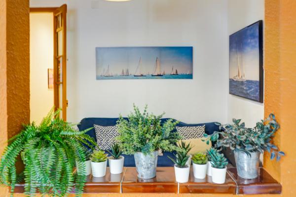 #60903 - Charming Patio | Seasonal Rentals | Hello Homes Sitges