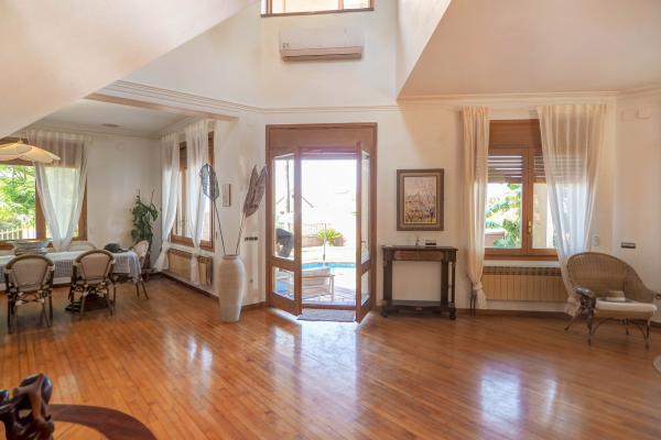 #61776 - Villa El Faro | Holiday Rentals | Hello Homes Sitges