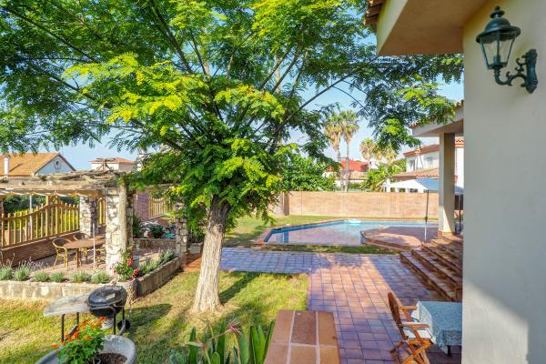 #61790 - Villa El Faro | Holiday Rentals | Hello Homes Sitges