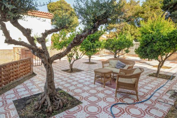 #61816 - Villa El Faro | Holiday Rentals | Hello Homes Sitges