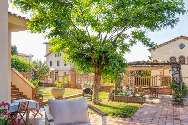 #61820 - Villa El Faro | Holiday Rentals | Hello Homes Sitges