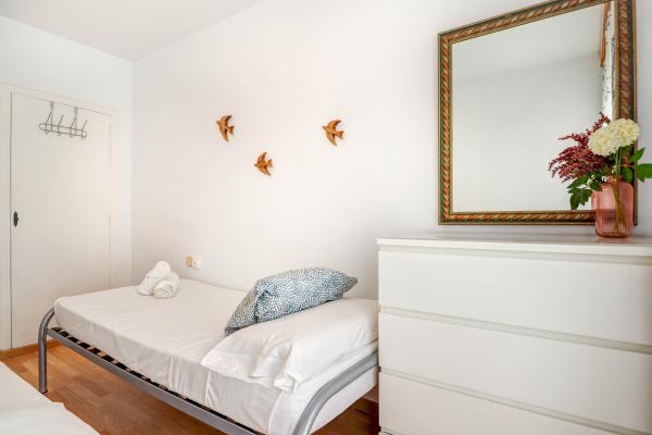 #63687 - Sebastian Terrace Apartment | Holiday Rentals | Hello Homes Sitges