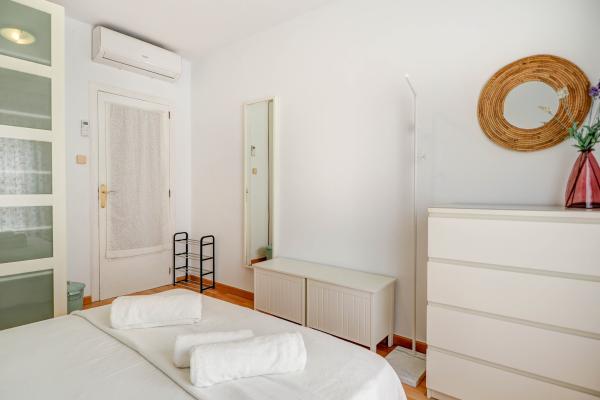 #63707 - Sebastian Terrace Apartment | Holiday Rentals | Hello Homes Sitges