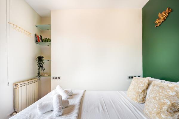 #67765 - Atico Los Condes | Holiday Rentals | Hello Homes Sitges