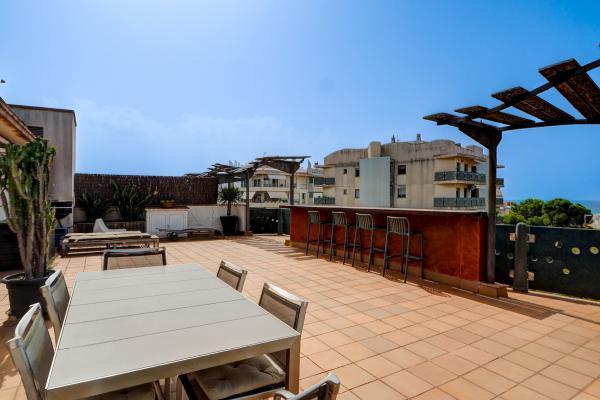 #67771 - Atico Los Condes | Holiday Rentals | Hello Homes Sitges