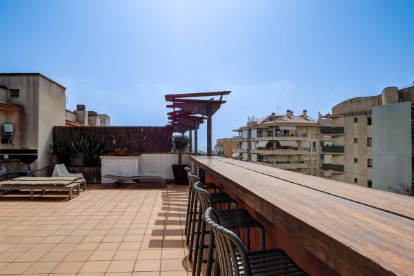 #67774 - Atico Los Condes | Holiday Rentals | Hello Homes Sitges