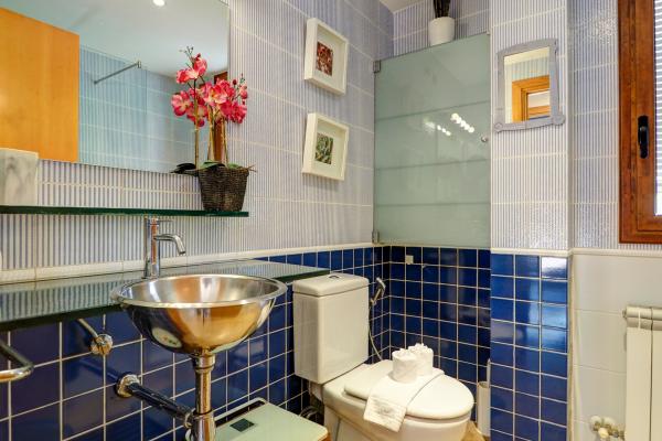 #67778 - Atico Los Condes | Holiday Rentals | Hello Homes Sitges