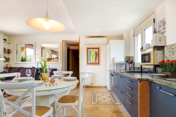 #67787 - Atico Los Condes | Holiday Rentals | Hello Homes Sitges