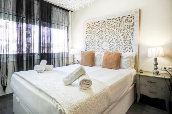 #68160 - Atalaya Apartment | Holiday Rentals | Hello Homes Sitges
