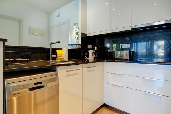 #68173 - Mediterraneo Seaview | Holiday Rentals | Hello Homes Sitges
