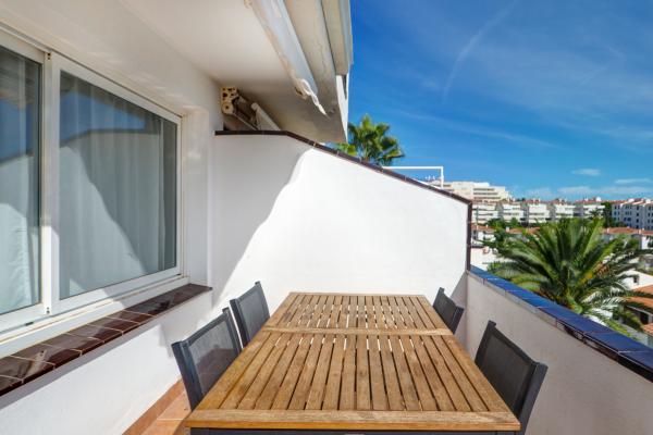 #68442 - Amazing Seaview Apartment | Holiday Rentals | Hello Homes Sitges