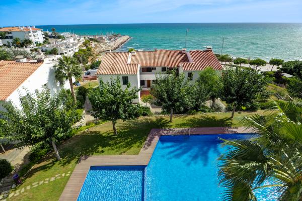 #68445 - Amazing Seaview Apartment | バケーションレンタル | Hello Homes Sitges