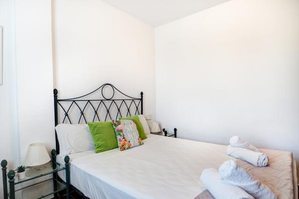 #68452 - Amazing Seaview Apartment | バケーションレンタル | Hello Homes Sitges