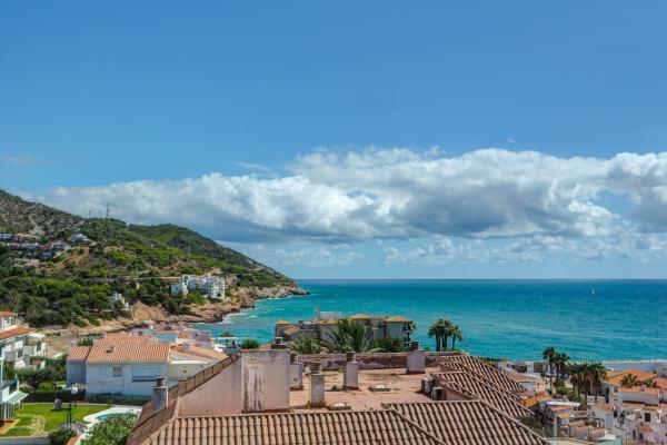 #69060 - Horizon Views | Holiday Rentals | Hello Homes Sitges