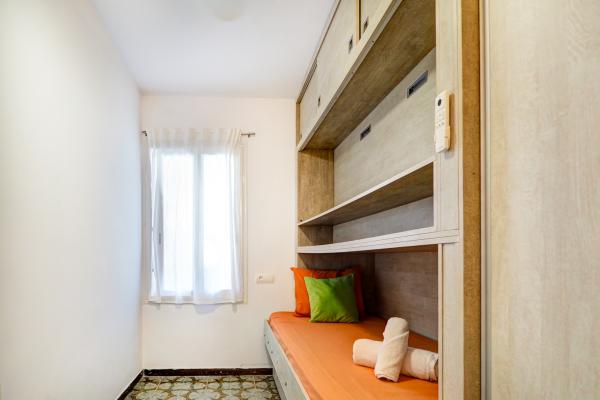 #69075 - Horizon Views | Holiday Rentals | Hello Homes Sitges