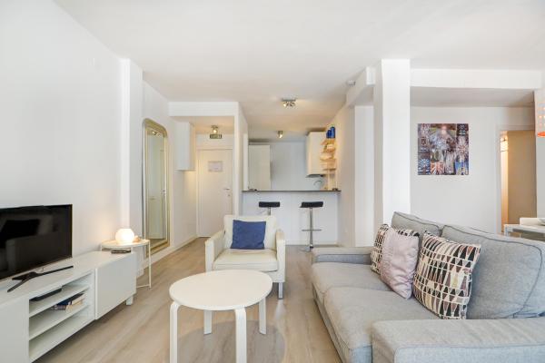 #69177 - Warm Sands Apartment | Holiday Rentals | Hello Homes Sitges