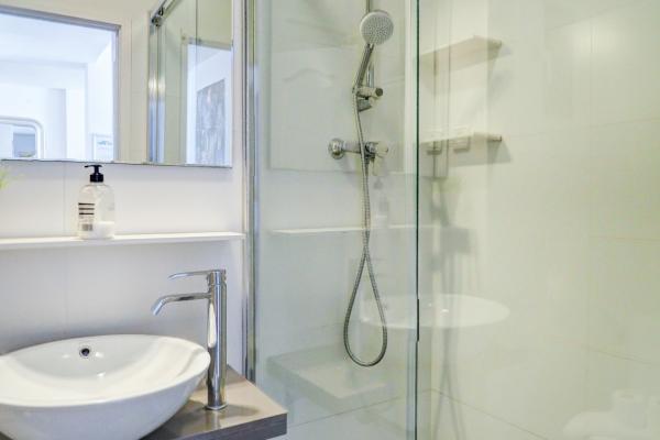#69196 - Warm Sands Apartment | Holiday Rentals | Hello Homes Sitges
