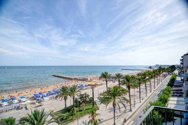 #6947 - Blue sea front | Seasonal Rentals | Hello Homes Sitges