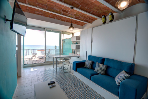 #6948 - Blue sea front | Seasonal Rentals | Hello Homes Sitges