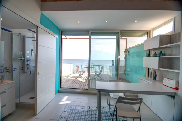#6951 - Blue sea front | Seasonal Rentals | Hello Homes Sitges