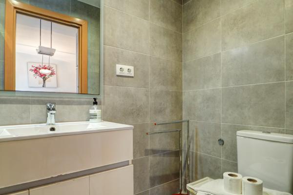 #72869 - Linda Vista Oasis Penthouse | Holiday Rentals | Hello Homes Sitges