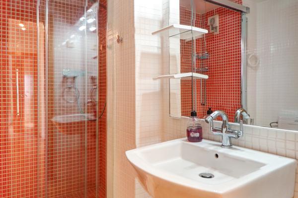 #72870 - Linda Vista Oasis Penthouse | Holiday Rentals | Hello Homes Sitges