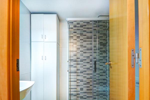 #72883 - Linda Vista Oasis Penthouse | Holiday Rentals | Hello Homes Sitges
