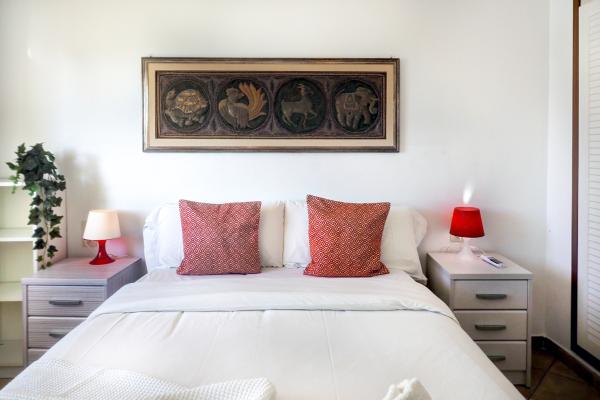 #72886 - Linda Vista Oasis Penthouse | Holiday Rentals | Hello Homes Sitges