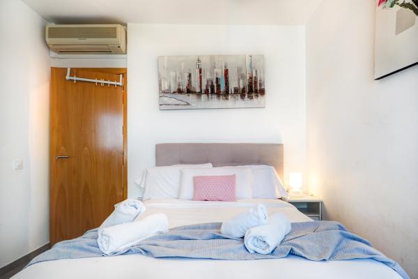 #72897 - Linda Vista Oasis Penthouse | Holiday Rentals | Hello Homes Sitges